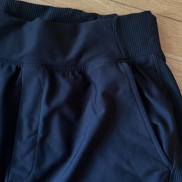 Old Navy Black Tapered Joggers, super soft - Picture 3 of 4